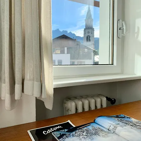 In The Center Of Cortina * كورتينا دامبيتزو